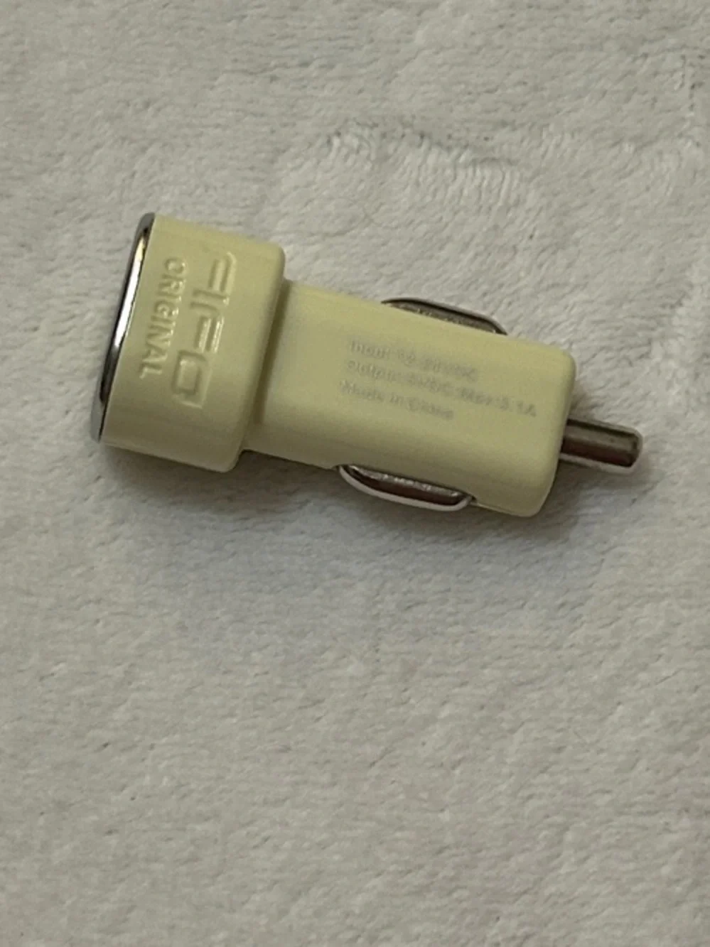 Creamy Yellow Car USB C and A Charger